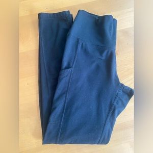 Aerie black leggings, thicker material